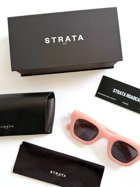 STRATA Roadcase Sunglasses in CAMEO PINK/SMOKE